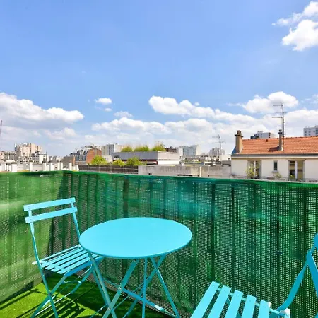 T2 Lumineux Avec Terrasse Proche De La Tour Eiffel Daire